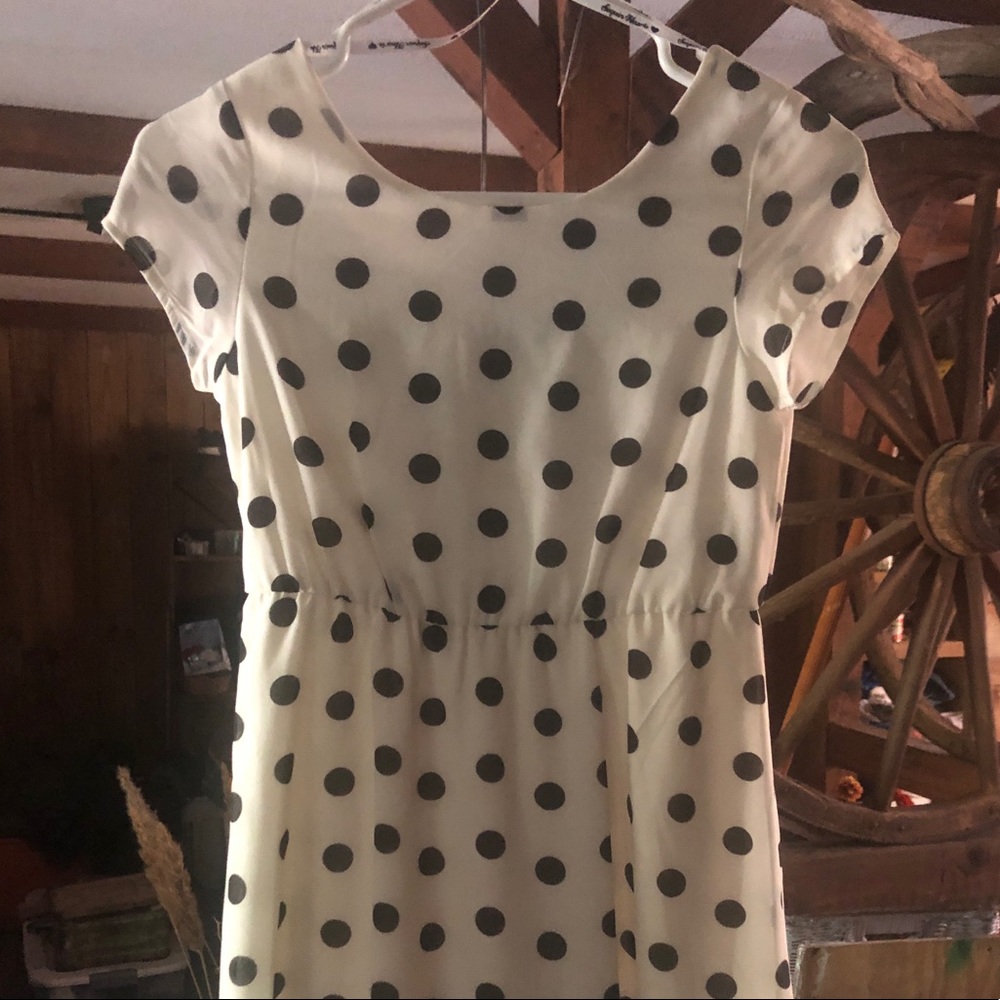 Dress - Picture 2 of 3